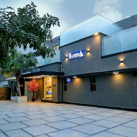 Hotel Mairona Gulberg Lahore Luaran gambar