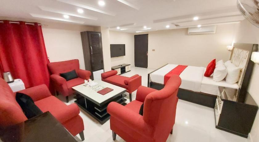 Hotel Mairona Gulberg Lahore Luaran gambar