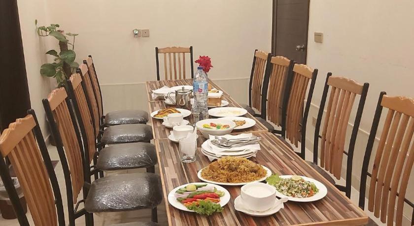 Hotel Mairona Gulberg Lahore Luaran gambar