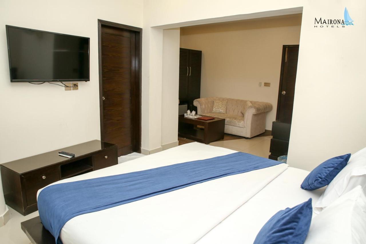 Hotel Mairona Gulberg Lahore Luaran gambar