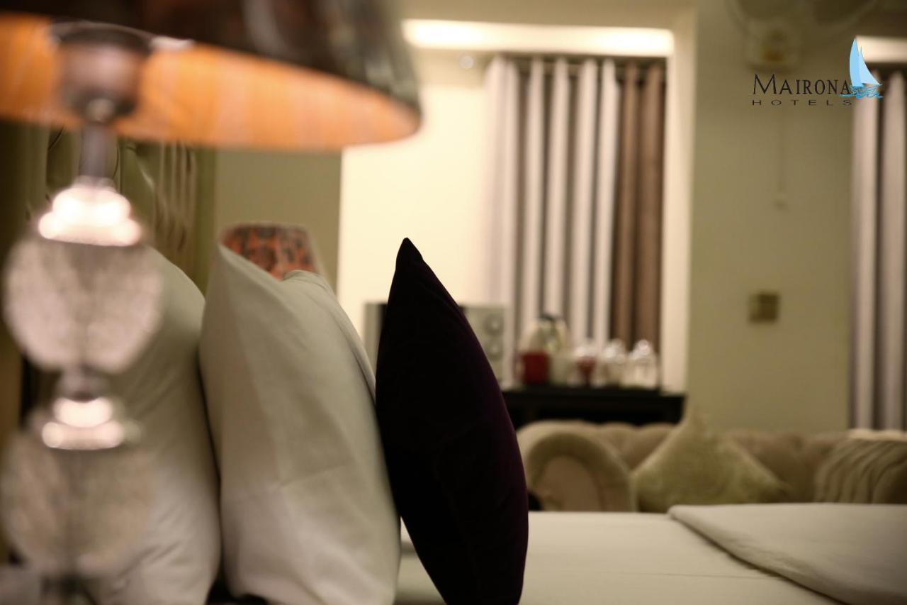 Hotel Mairona Gulberg Lahore Luaran gambar