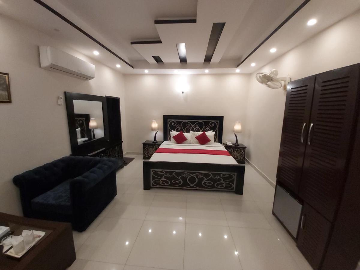 Hotel Mairona Gulberg Lahore Luaran gambar