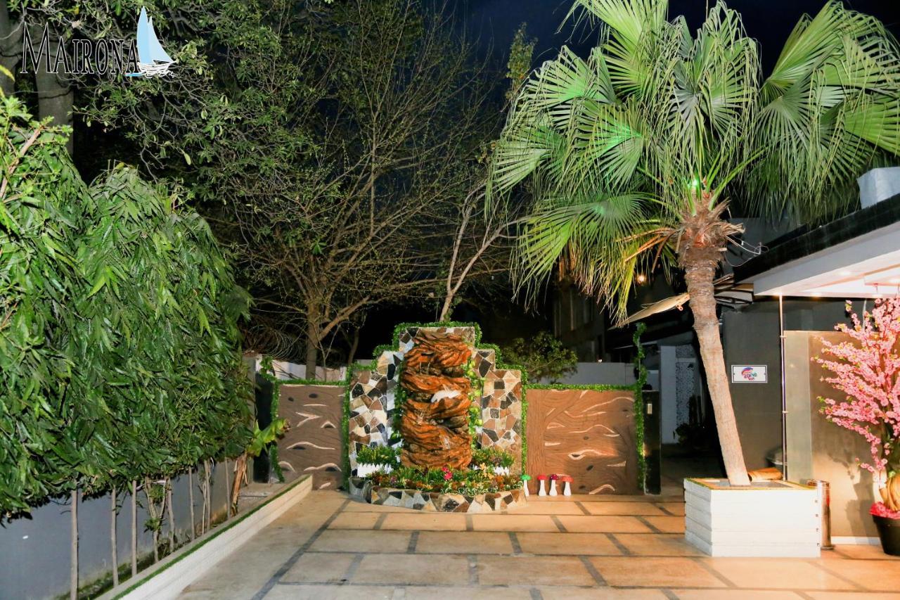 Hotel Mairona Gulberg Lahore Luaran gambar